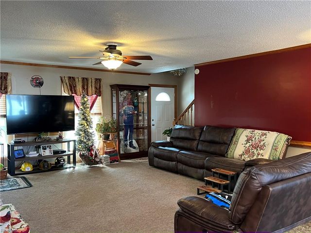 28453 Darden Point RD, Courtland, VA 23837