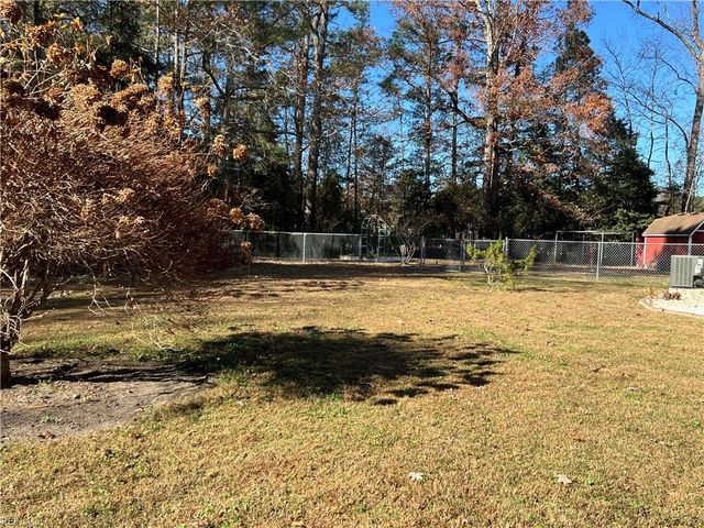 28453 Darden Point RD, Courtland, VA 23837