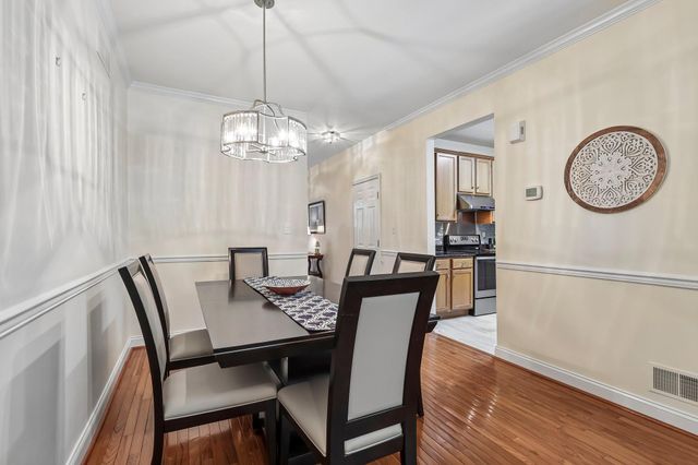 25 FOREST GATE LN, Wilmington, DE 19810