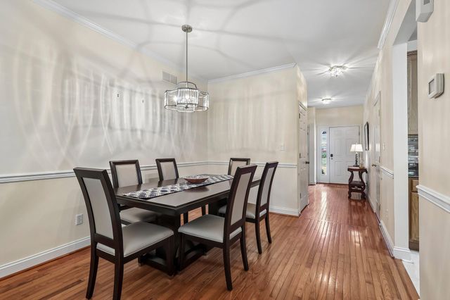 25 FOREST GATE LN, Wilmington, DE 19810