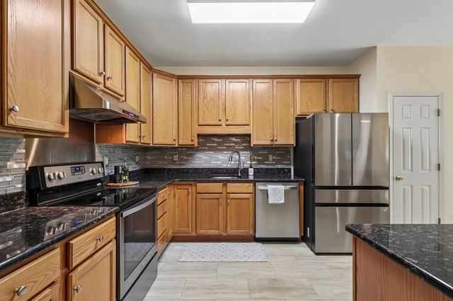 25 FOREST GATE LN, Wilmington, DE 19810