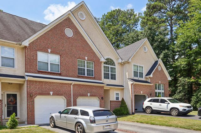 25 FOREST GATE LN, Wilmington, DE 19810