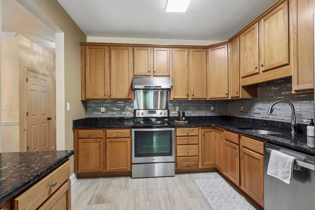 25 FOREST GATE LN, Wilmington, DE 19810