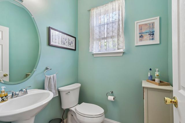 25 FOREST GATE LN, Wilmington, DE 19810