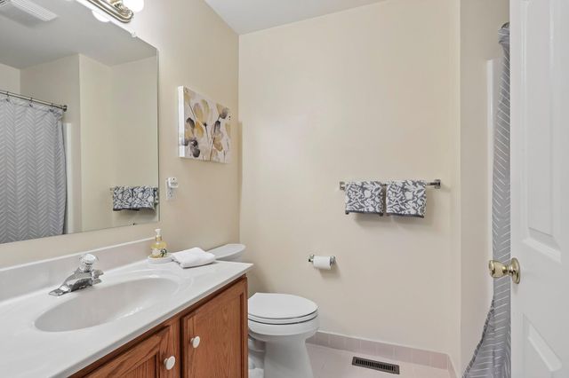 25 FOREST GATE LN, Wilmington, DE 19810