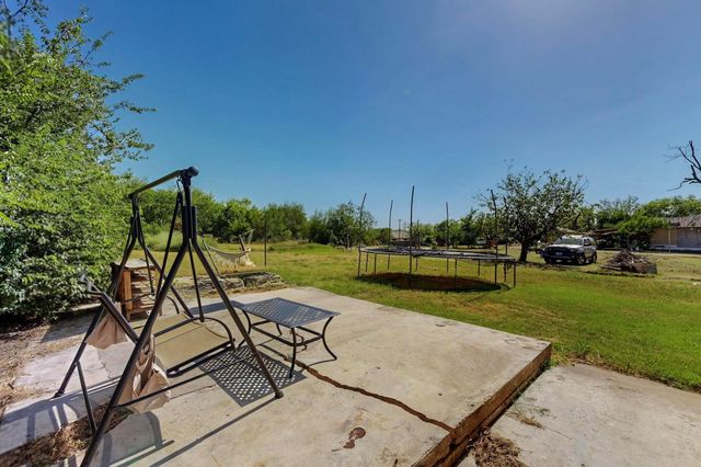 504 Jefferson Street, Hillsboro, TX 76645