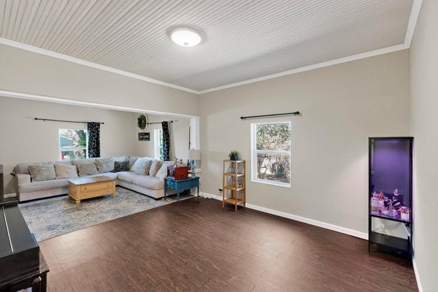 504 Jefferson Street, Hillsboro, TX 76645