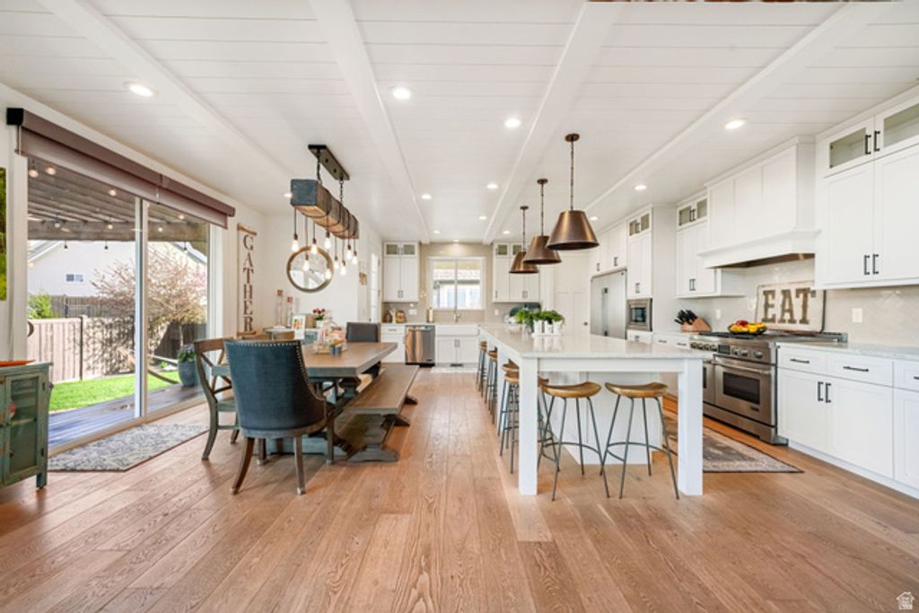 Image 11 of property listing at 953 E 1000 N, American Fork, UT 84003