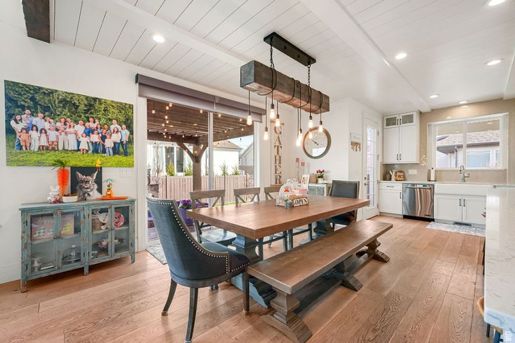 Image 13 of property listing at 953 E 1000 N, American Fork, UT 84003