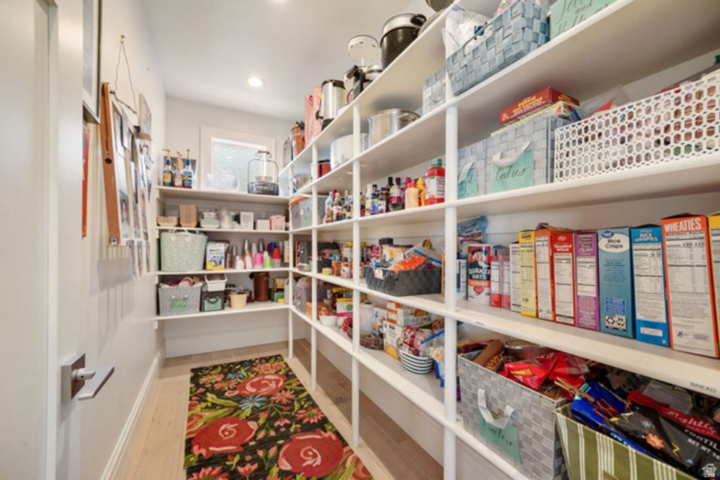 Image 18 of property listing at 953 E 1000 N, American Fork, UT 84003