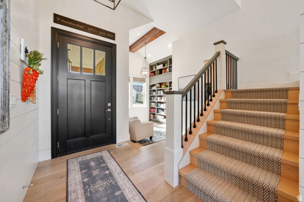 Image 5 of property listing at 953 E 1000 N, American Fork, UT 84003