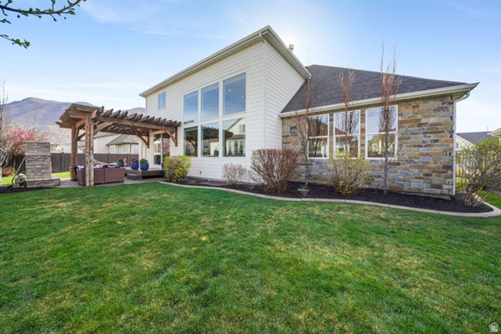 Image 44 of property listing at 953 E 1000 N, American Fork, UT 84003