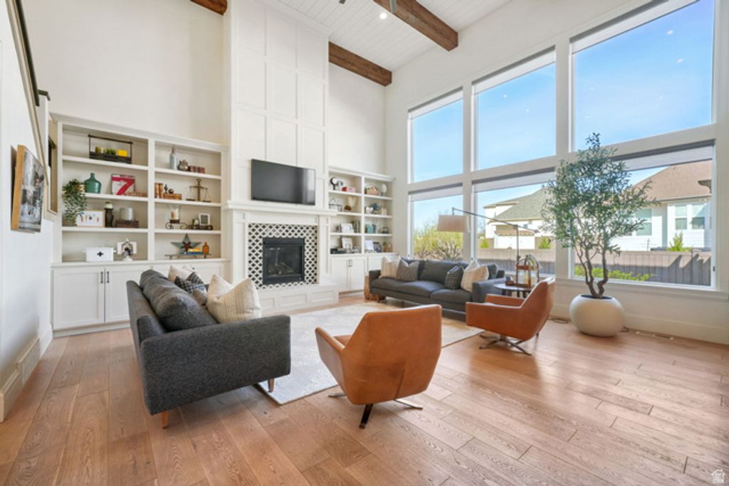 Image 9 of property listing at 953 E 1000 N, American Fork, UT 84003