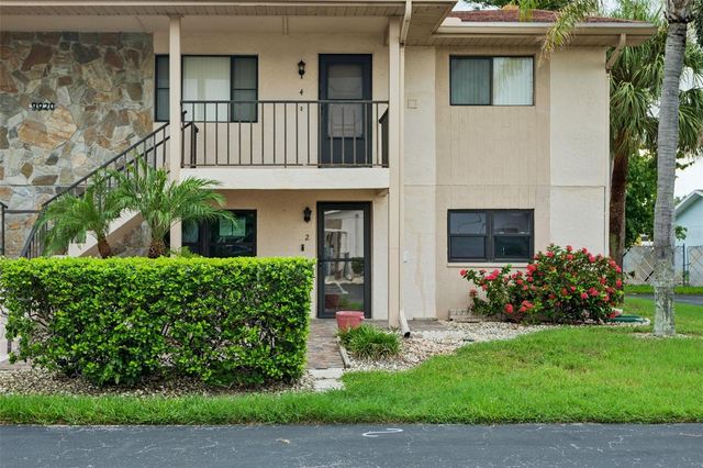9920 EAGLES POINT CIRCLE 2, Port Richey, FL 34668