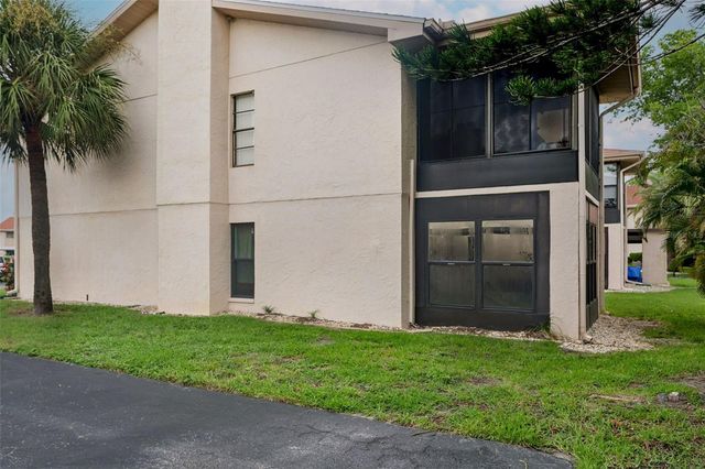 9920 EAGLES POINT CIRCLE 2, Port Richey, FL 34668