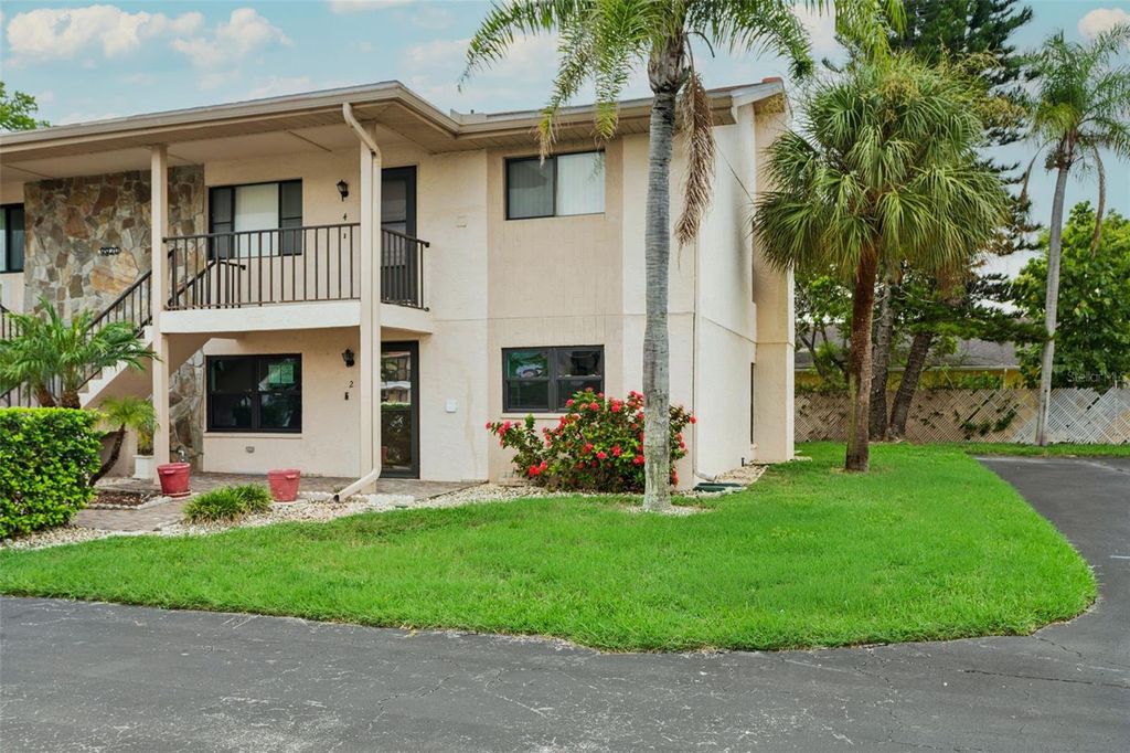 9920 EAGLES POINT CIRCLE 2, Port Richey, FL 34668