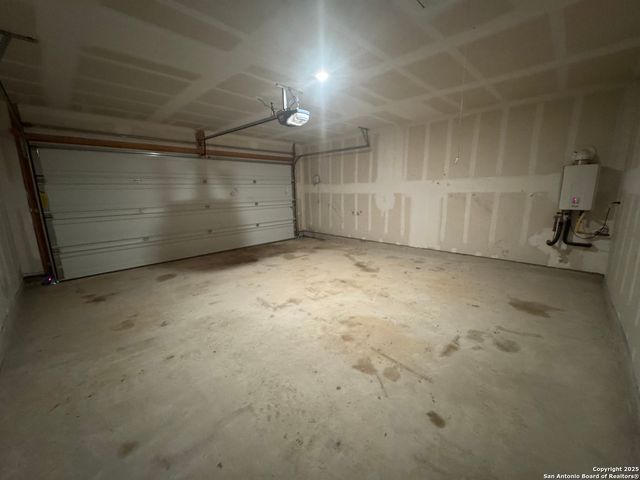 5372 Fair Moon, Bulverde, TX 78163