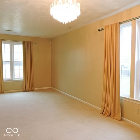 10863 Secretariat Drive, Indianapolis, IN 46234