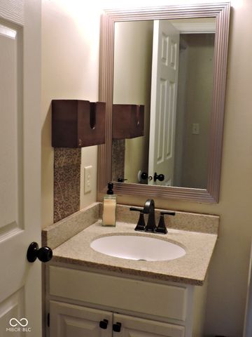 10863 Secretariat Drive, Indianapolis, IN 46234