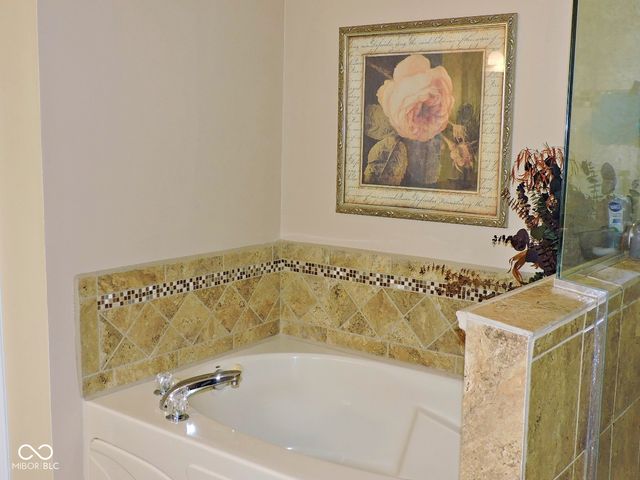 10863 Secretariat Drive, Indianapolis, IN 46234