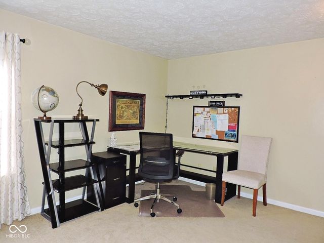 10863 Secretariat Drive, Indianapolis, IN 46234