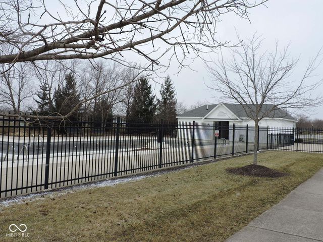 10863 Secretariat Drive, Indianapolis, IN 46234