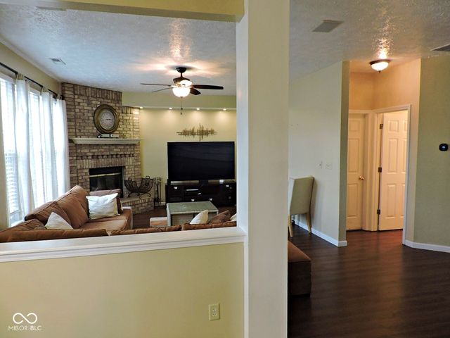 10863 Secretariat Drive, Indianapolis, IN 46234