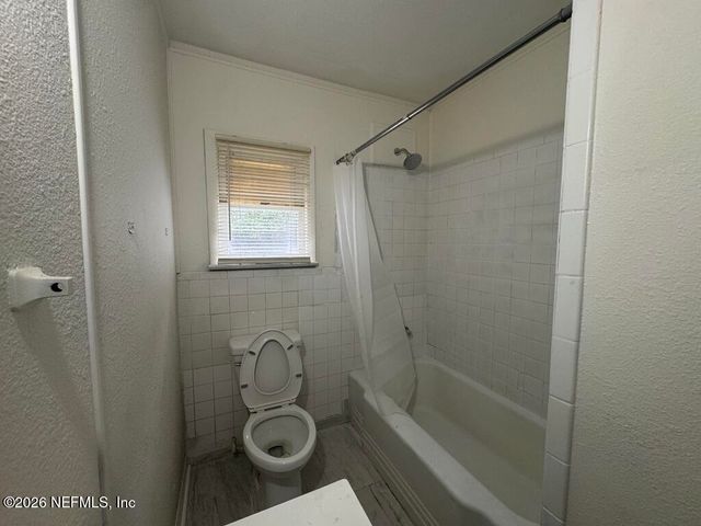 5420 LEAMING Avenue, Jacksonville, FL 32254