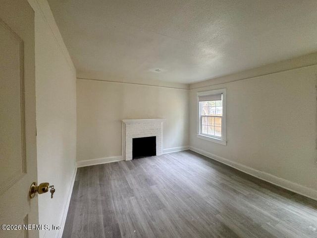 5420 LEAMING Avenue, Jacksonville, FL 32254