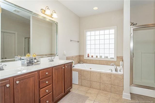 198 Grouse Run, Raeford, NC 28376