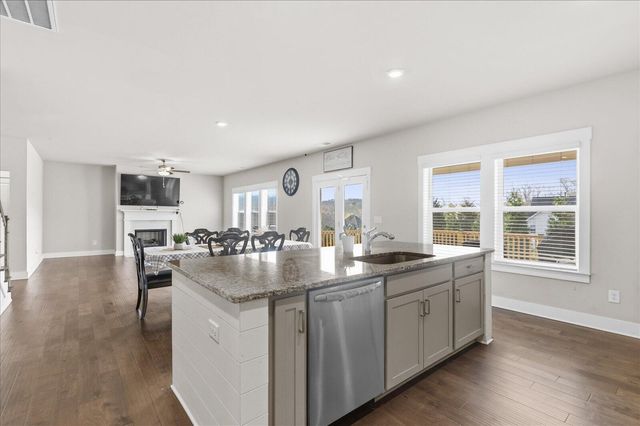 4742 Wellesley Drive, Ooltewah, TN 37363