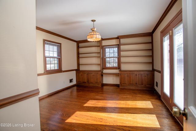 7114 Greengate Ct, Louisville, KY 40241