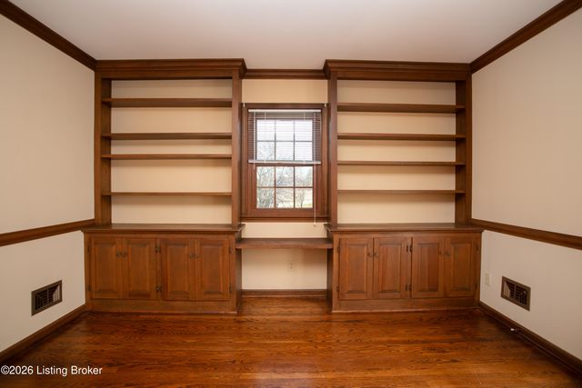 7114 Greengate Ct, Louisville, KY 40241