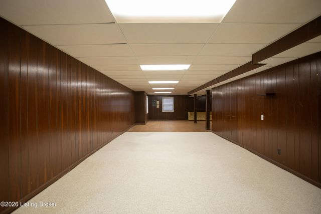 7114 Greengate Ct, Louisville, KY 40241