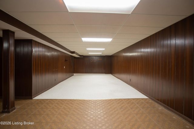 7114 Greengate Ct, Louisville, KY 40241