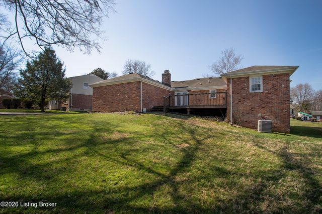 7114 Greengate Ct, Louisville, KY 40241