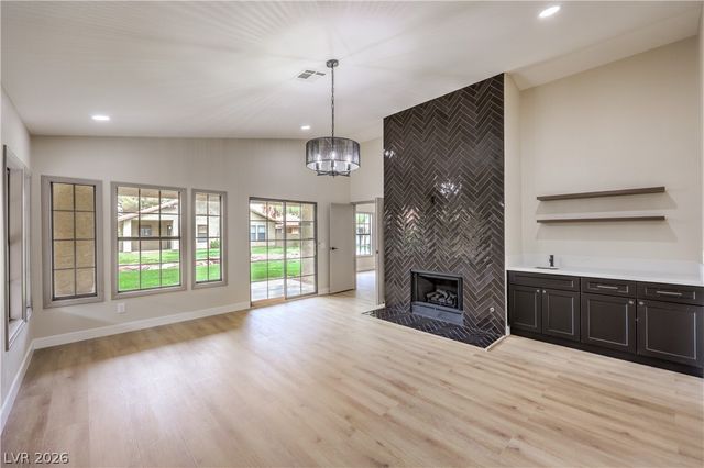 7812 Canoe Lane, Las Vegas, NV 89145