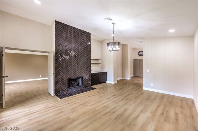 7812 Canoe Lane, Las Vegas, NV 89145