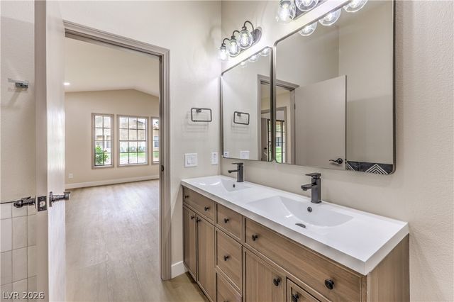 7812 Canoe Lane, Las Vegas, NV 89145