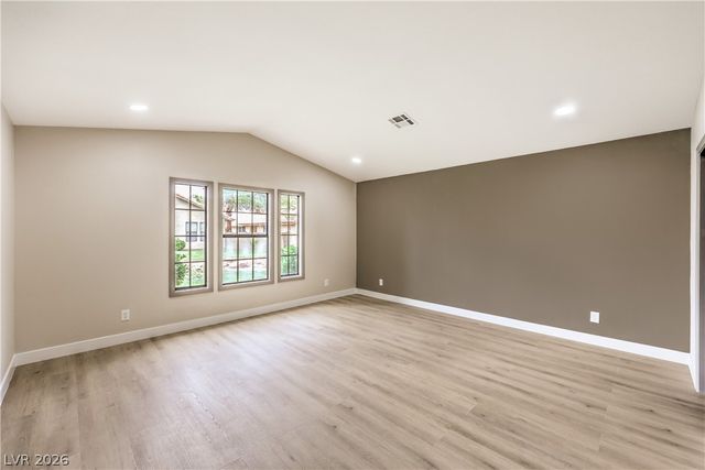 7812 Canoe Lane, Las Vegas, NV 89145