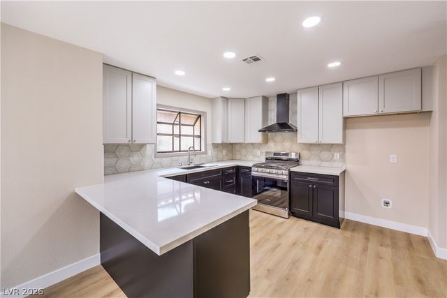 7812 Canoe Lane, Las Vegas, NV 89145