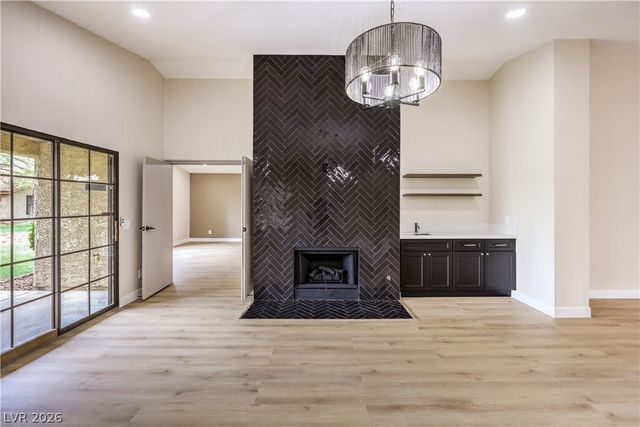 7812 Canoe Lane, Las Vegas, NV 89145