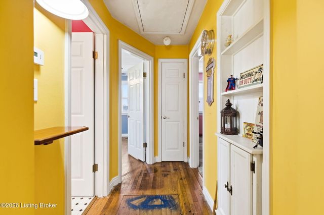 2618 Benoch Ave, Louisville, KY 40216