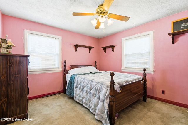 2618 Benoch Ave, Louisville, KY 40216