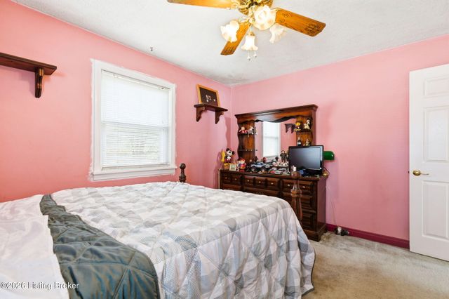 2618 Benoch Ave, Louisville, KY 40216