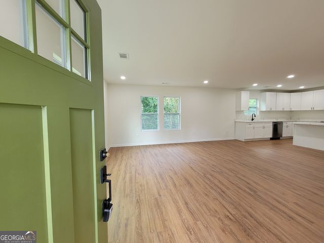 307 Poplar Street, Hogansville, GA 30230