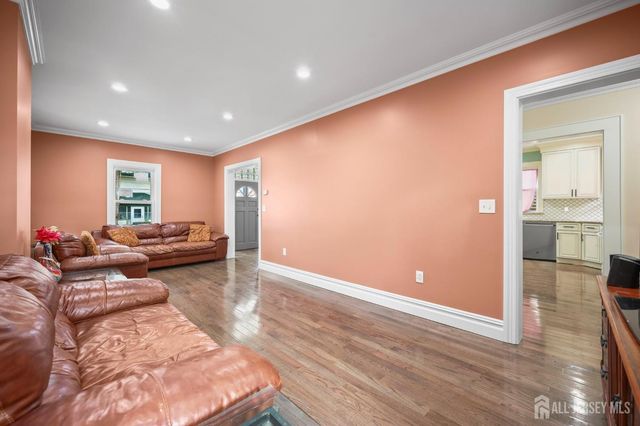 1342 S Lake Street, Plainfield, NJ 07060