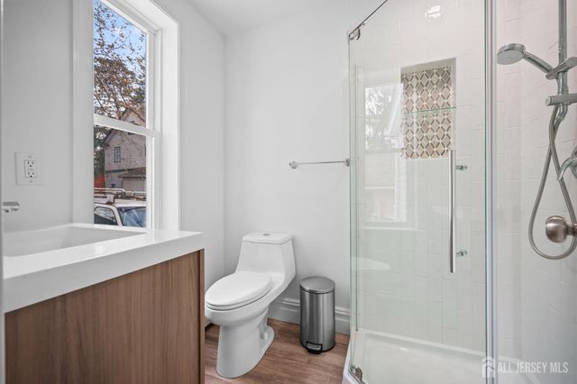 1342 S Lake Street, Plainfield, NJ 07060