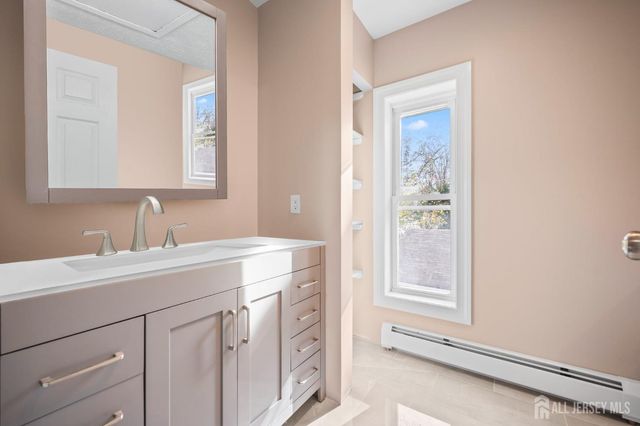 1342 S Lake Street, Plainfield, NJ 07060