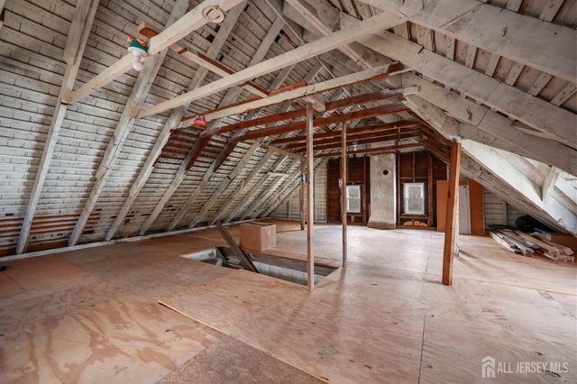 1342 S Lake Street, Plainfield, NJ 07060